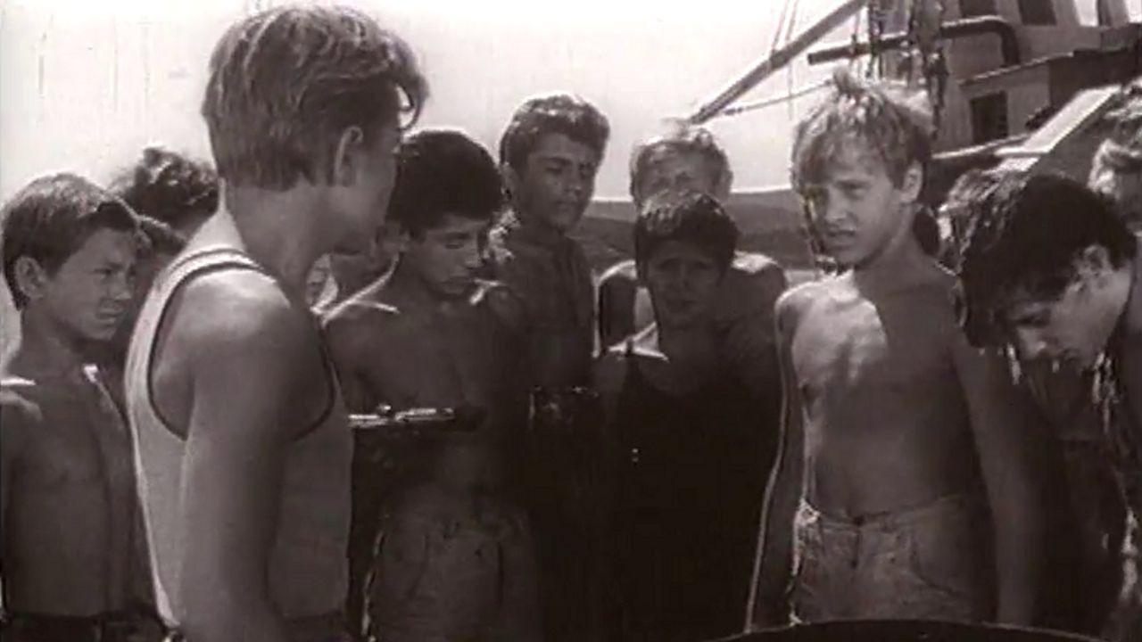 Black Pearls 1958 movie scene