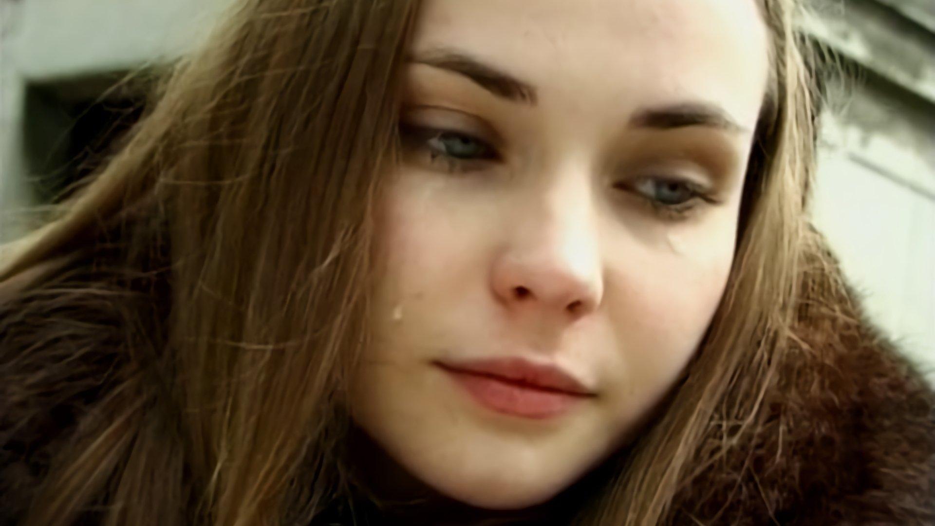 An Erotic Vampire in Paris 2002 movie scene