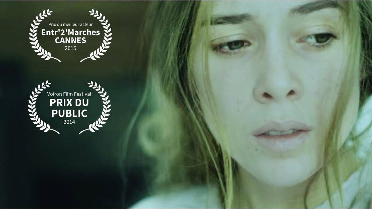 Regarde 2013 movie scene