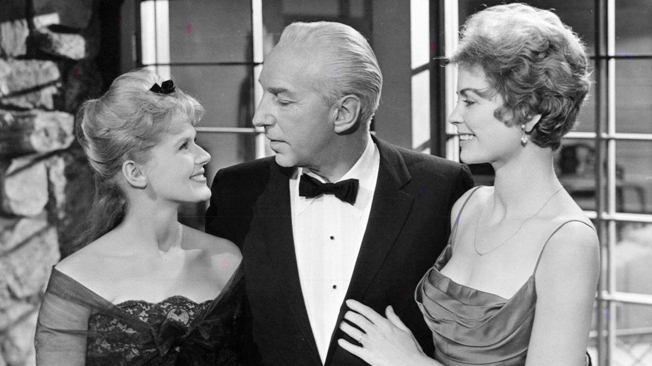 The Man Who Wouldn't Die 1942 movie scene
