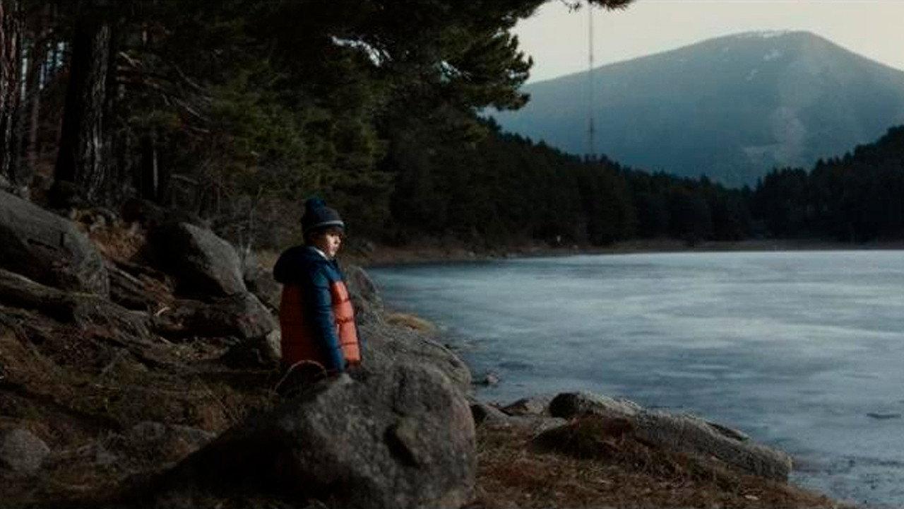 Under the Ice 2022 movie scene