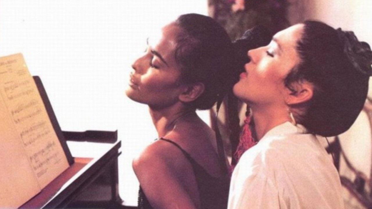 The Alcove 1985 movie scene