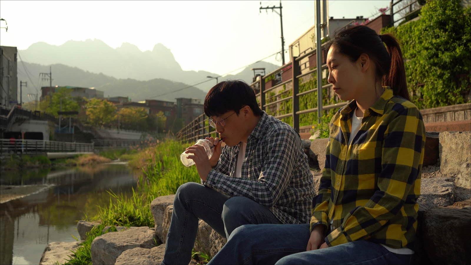 Hot in Day, Cold at Night 2022 movie scene