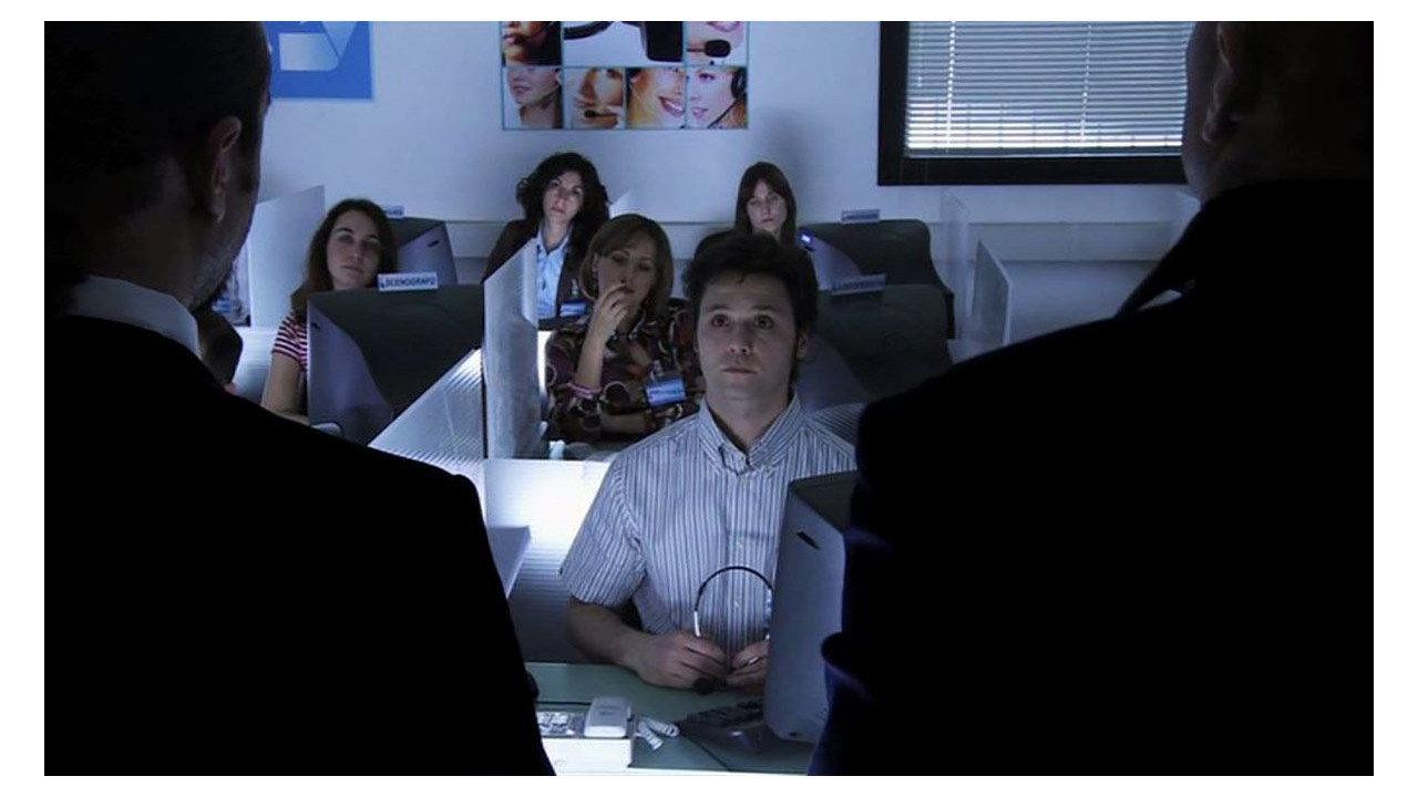 Fuga dal call center 2008 movie scene
