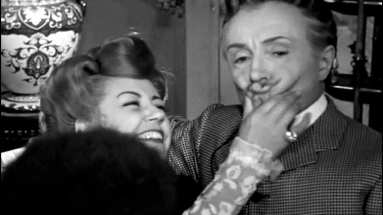 Le Fil à la patte 1954 movie scene