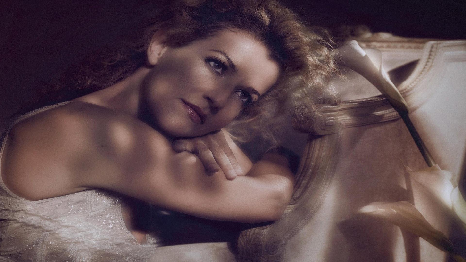 Anne-Sophie Mutter - Brahms · The Violin Sonatas 2010 movie scene