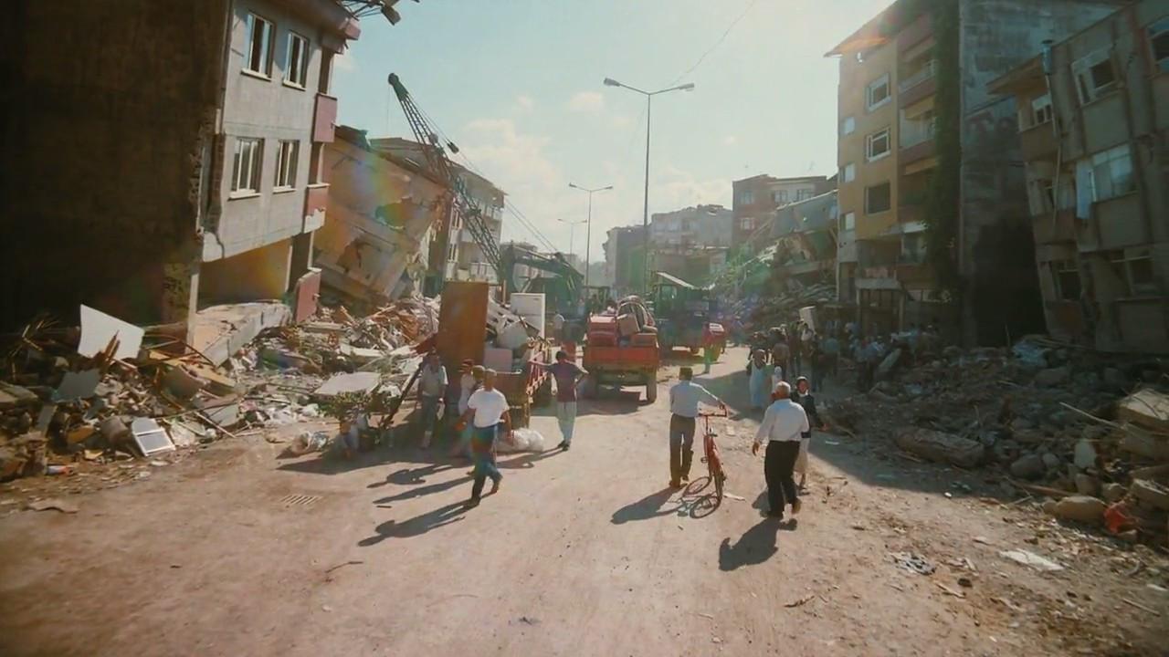 Forces of Nature 2004 movie scene