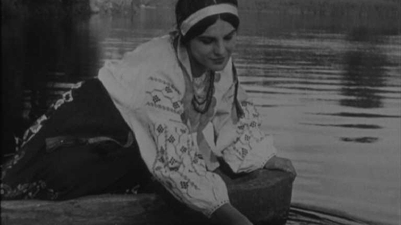 Zvenigora 1928 movie scene