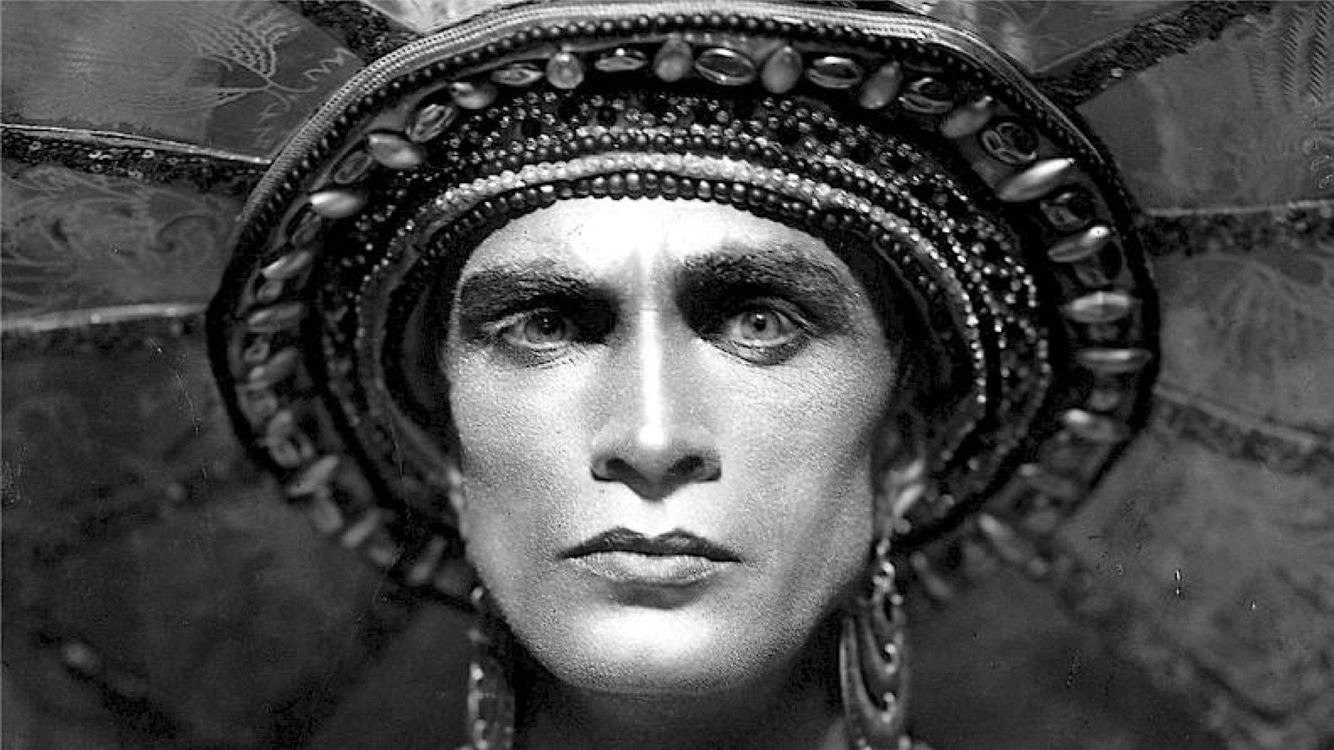 The Indian Tomb, Part II: The Tiger of Eschnapur 1921 movie scene
