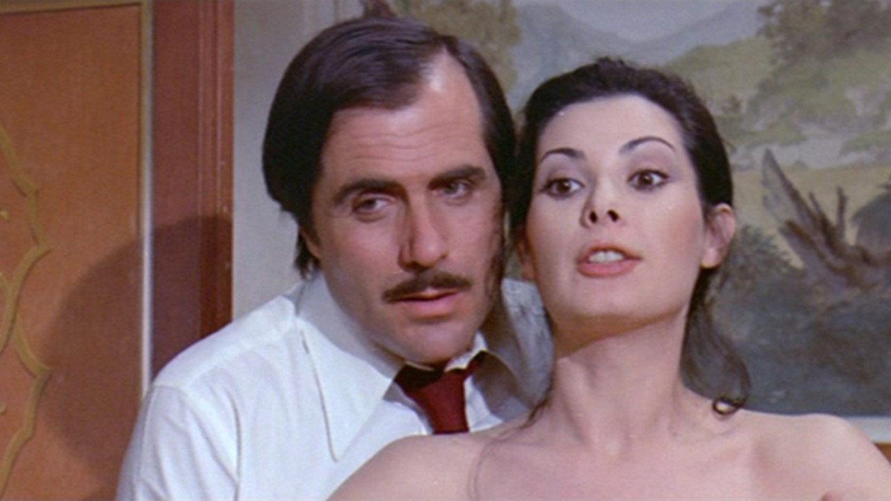 Poker in Bed 1974 movie scene
