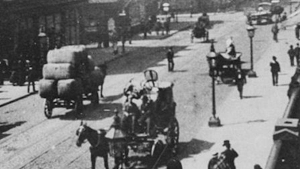 Traffic Crossing Leeds Bridge 1888 movie scene