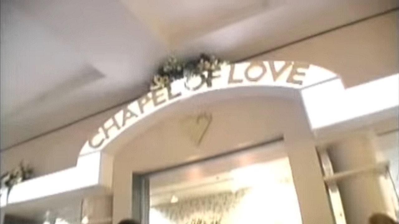 Married at the Mall 2002 movie scene