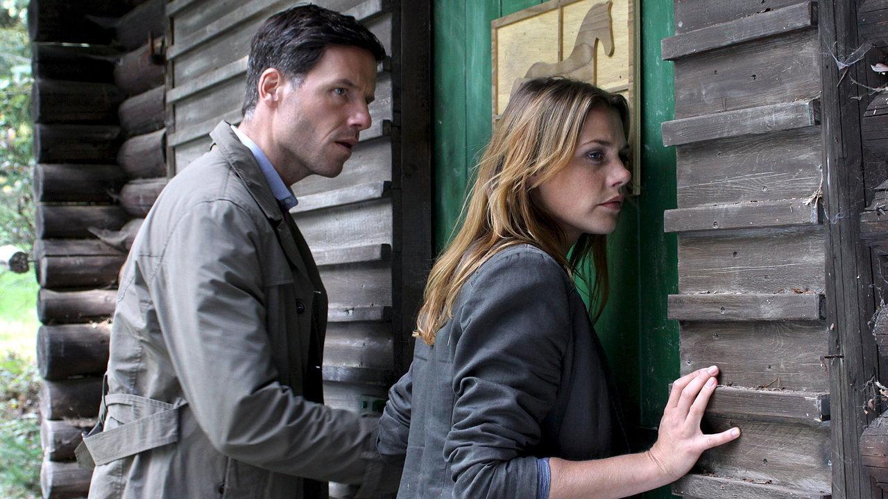 Eine unbeliebte Frau 2013 movie scene