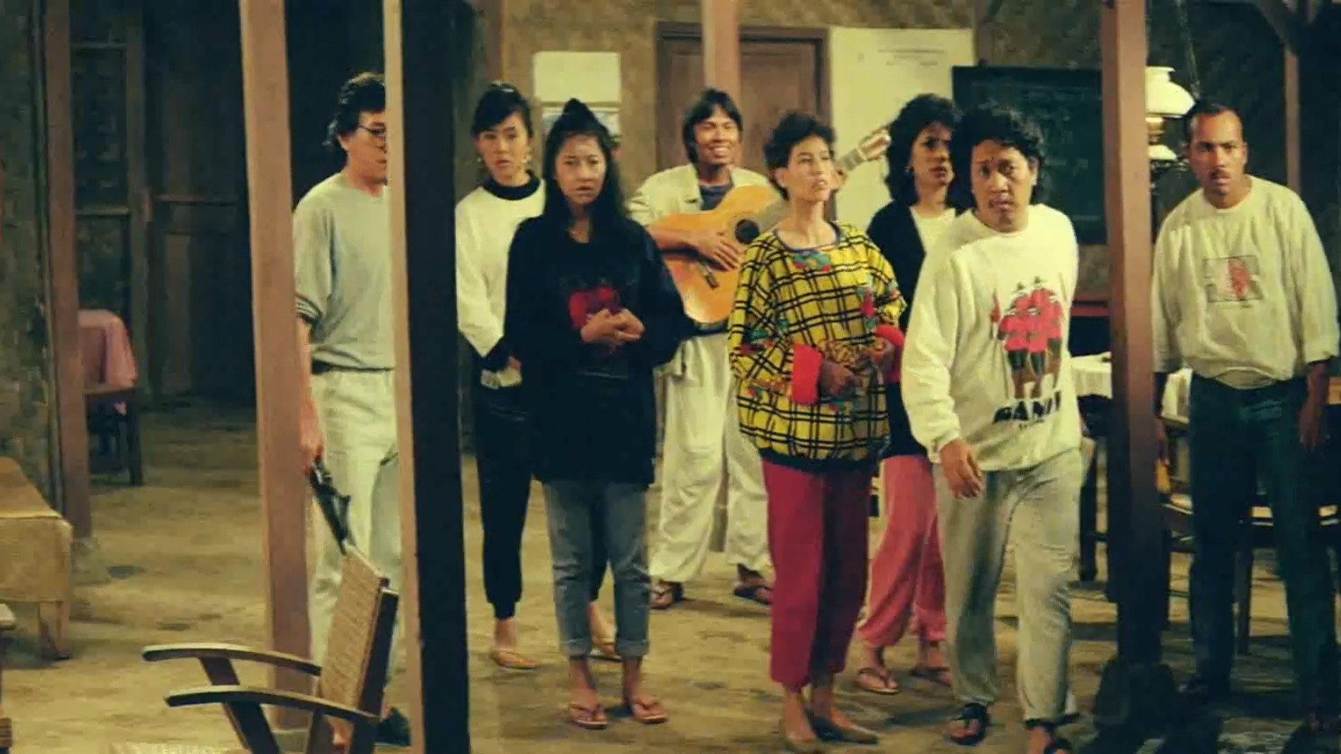 Joe Turun ke Desa 1989 movie scene