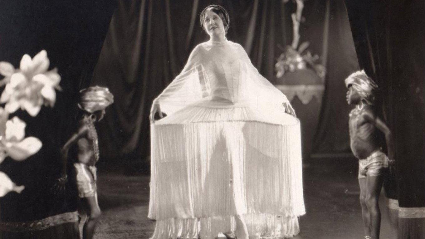 Fashions for Women 1927 movie scene