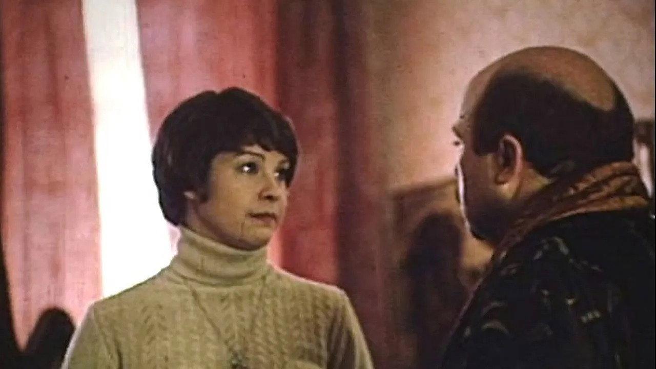 The Scoundrel, or Running On the Spot 1984 movie scene
