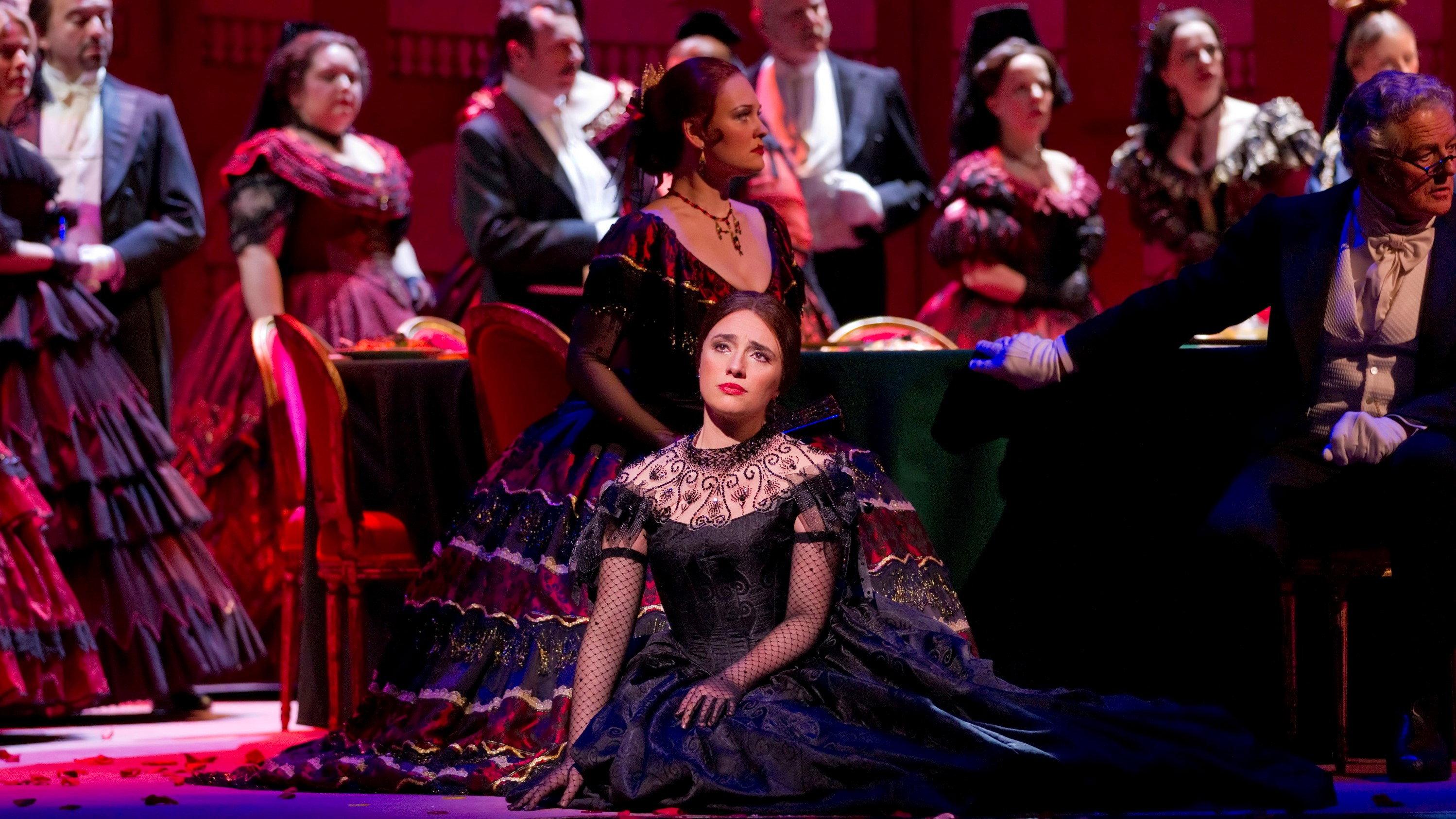 Royal Opera House: La Traviata 2019 movie scene