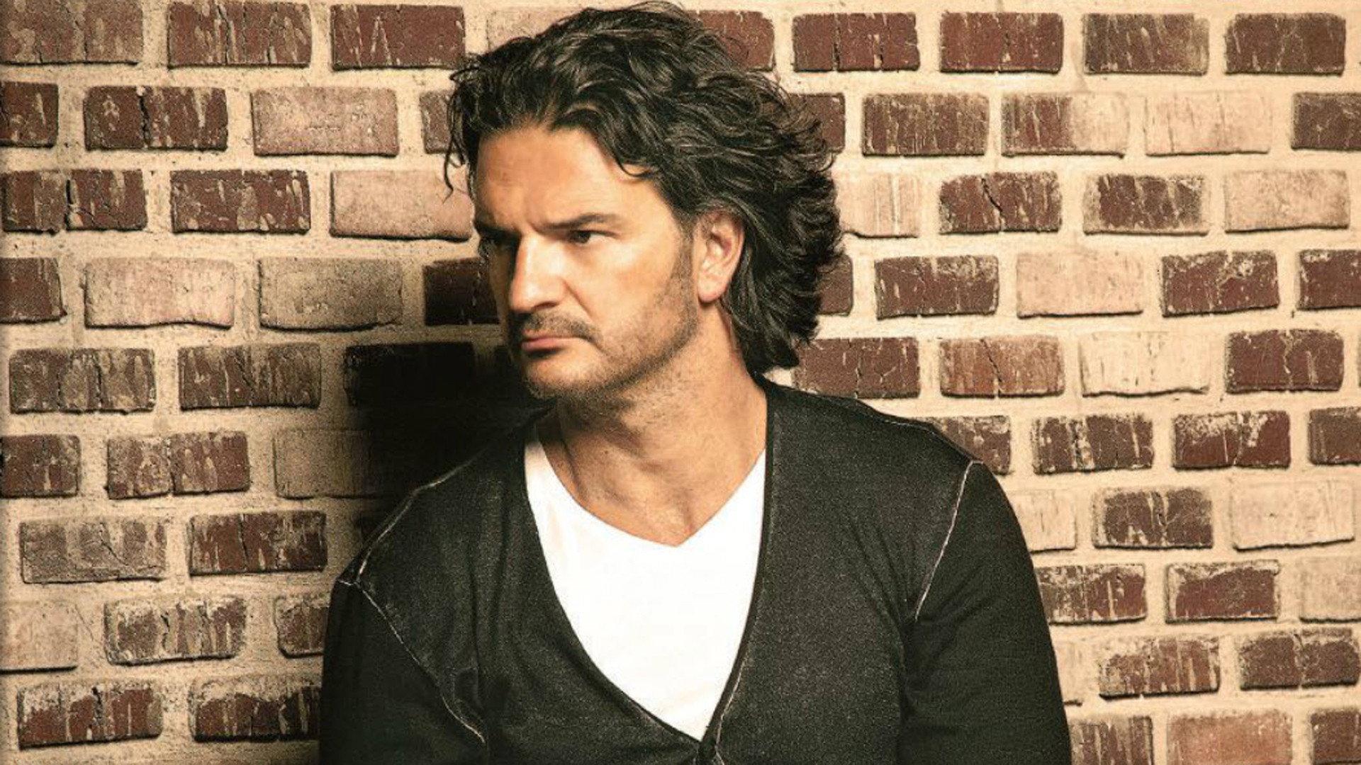 Ricardo Arjona: Metamorfosis 2013 movie scene