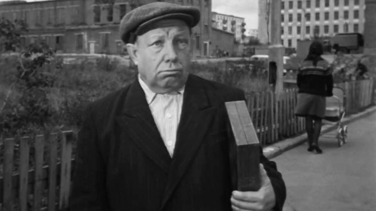 Uncle Kolya is Going Home 1968 movie scene
