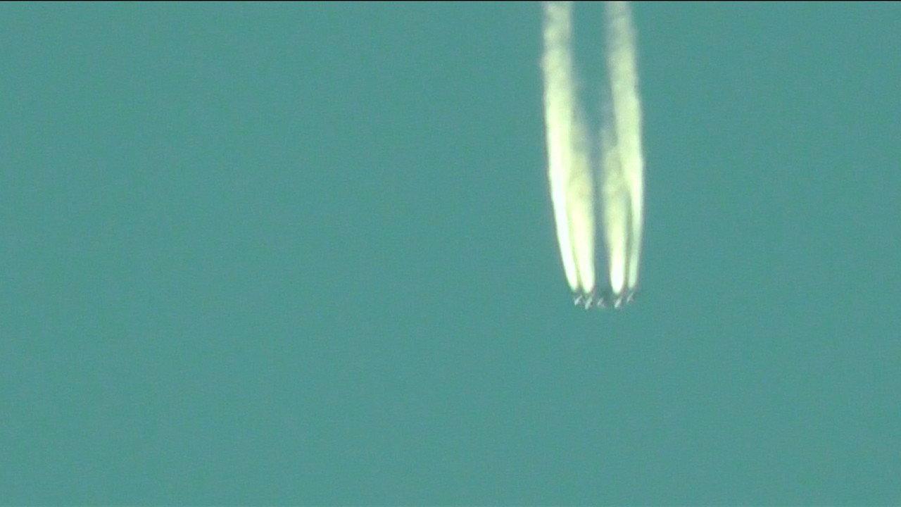 The Astronaut 2017 movie scene