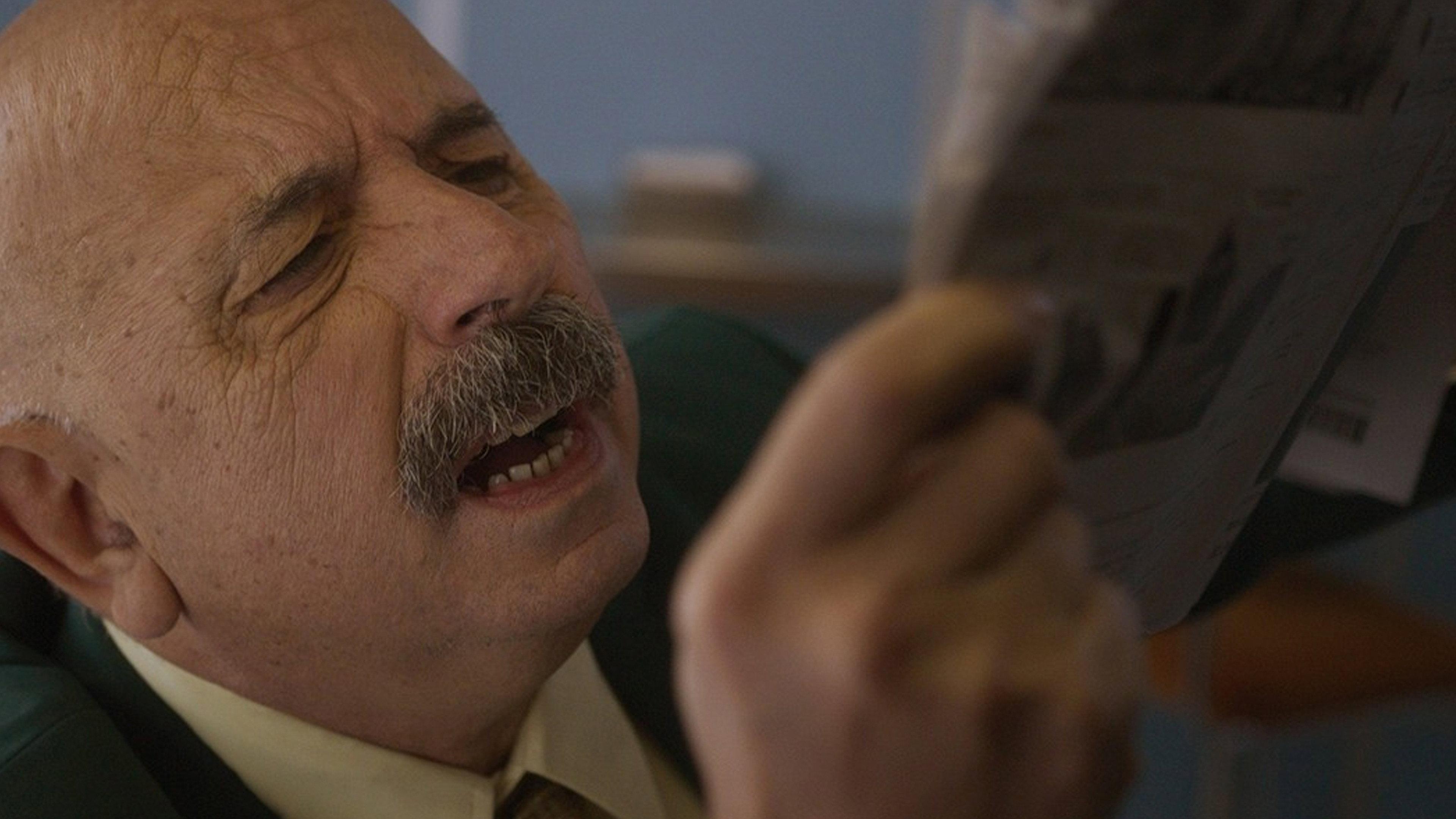 El obituario incompleto 2024 movie scene