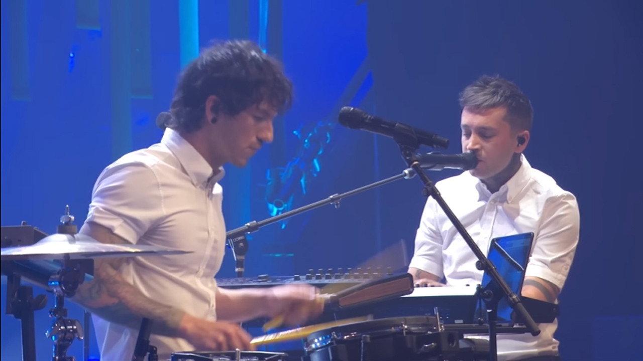 Twenty One Pilots: MTV Unplugged 2022 movie scene