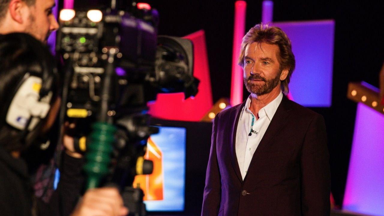 Deal or No Deal: 10th Anniversary Special 2015 movie scene