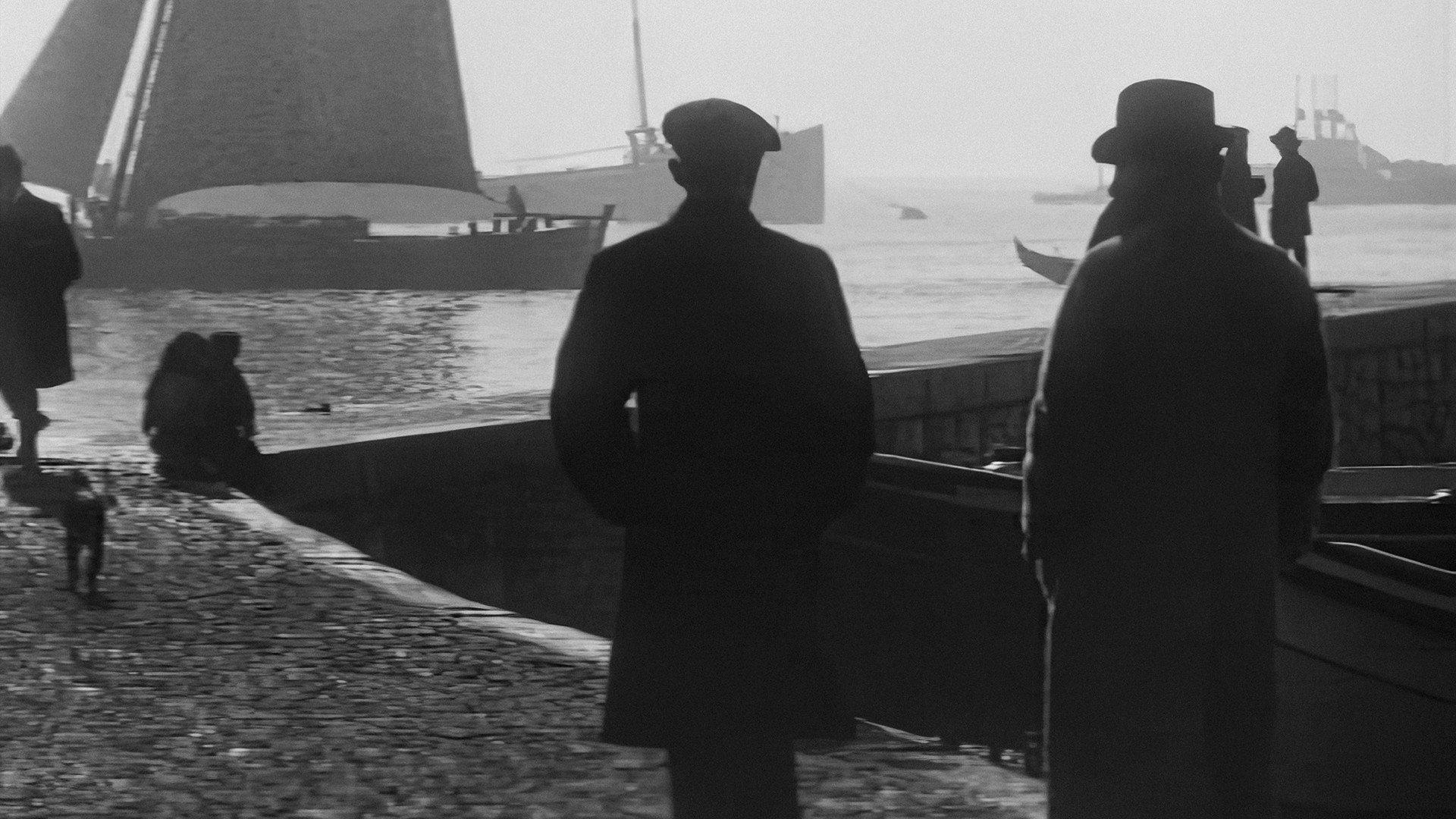 The Man with the Crooked Eyes 1918 movie scene