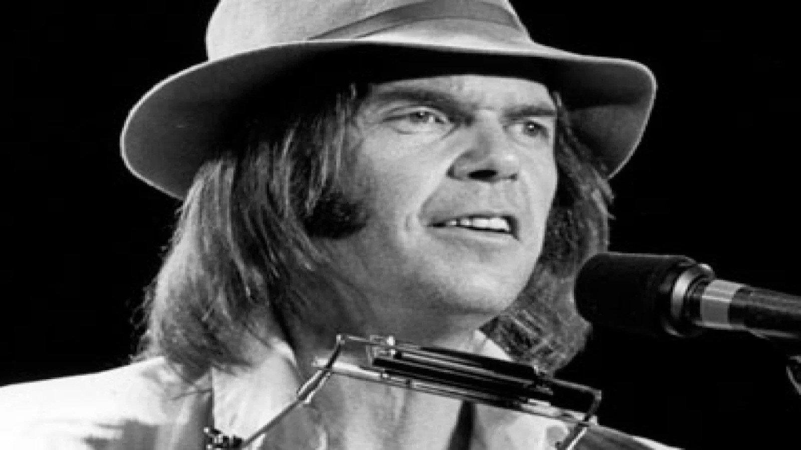 Neil Young and The International Harvesters: Austin City Limits 1984 movie scene