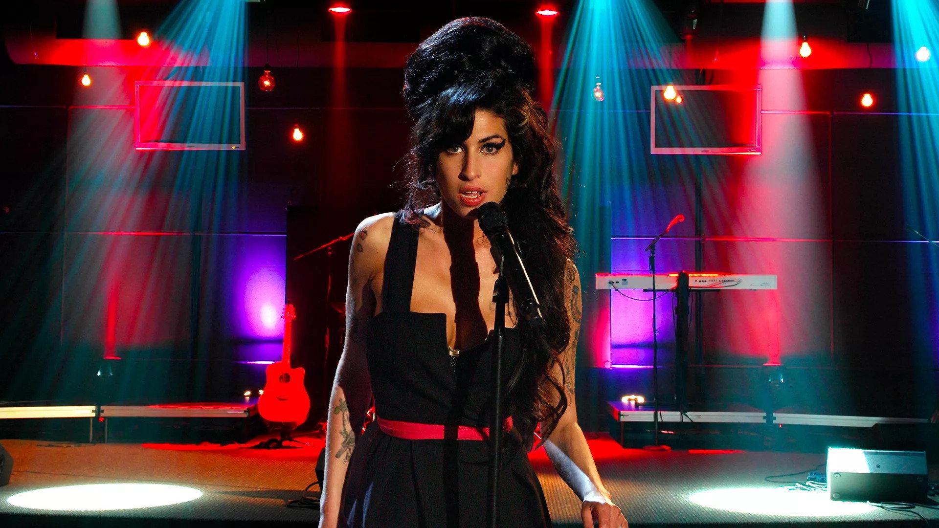 Amy Winehouse : Le Destin tragique de la diva de la soul 2021 movie scene