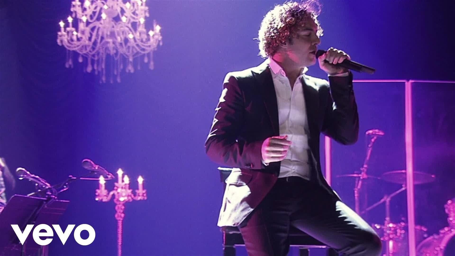 David Bisbal - Una noche en el teatro real 2012 movie scene