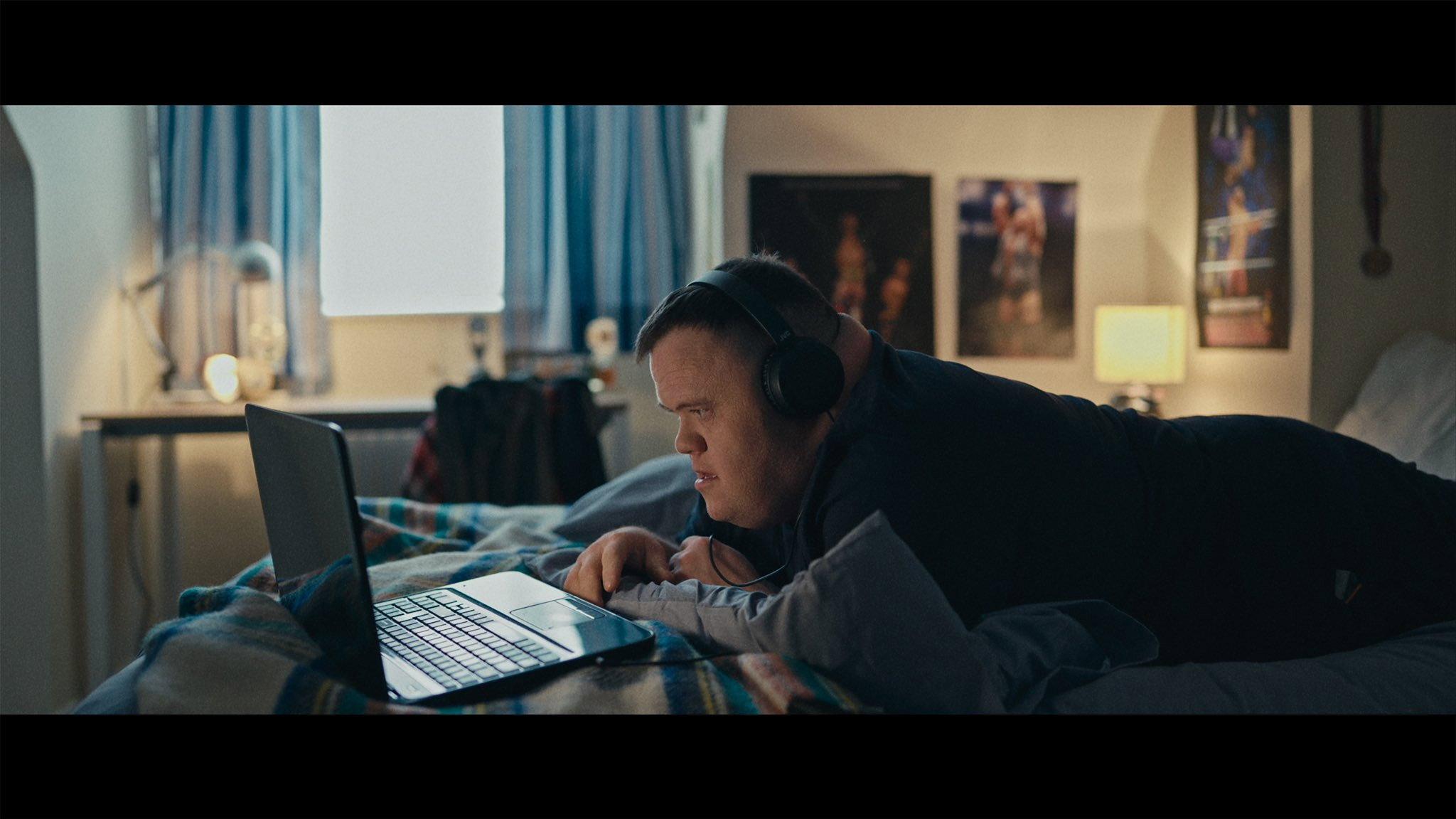 Headspace 2022 movie scene