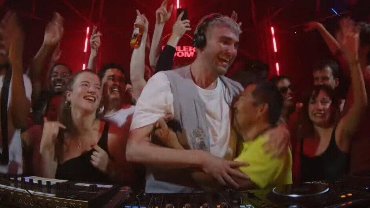 Fred again..: Live at Boiler Room London 2022 movie scene