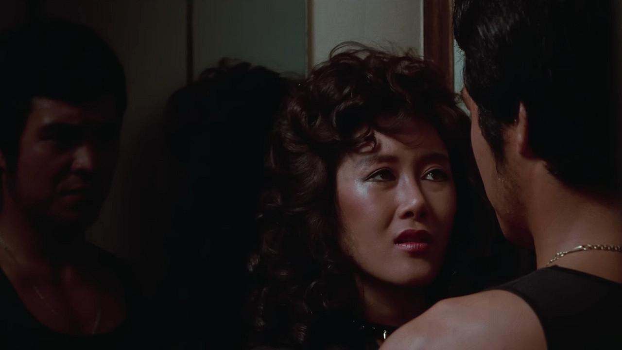 Mist Whispers Like a Woman 1982 movie scene