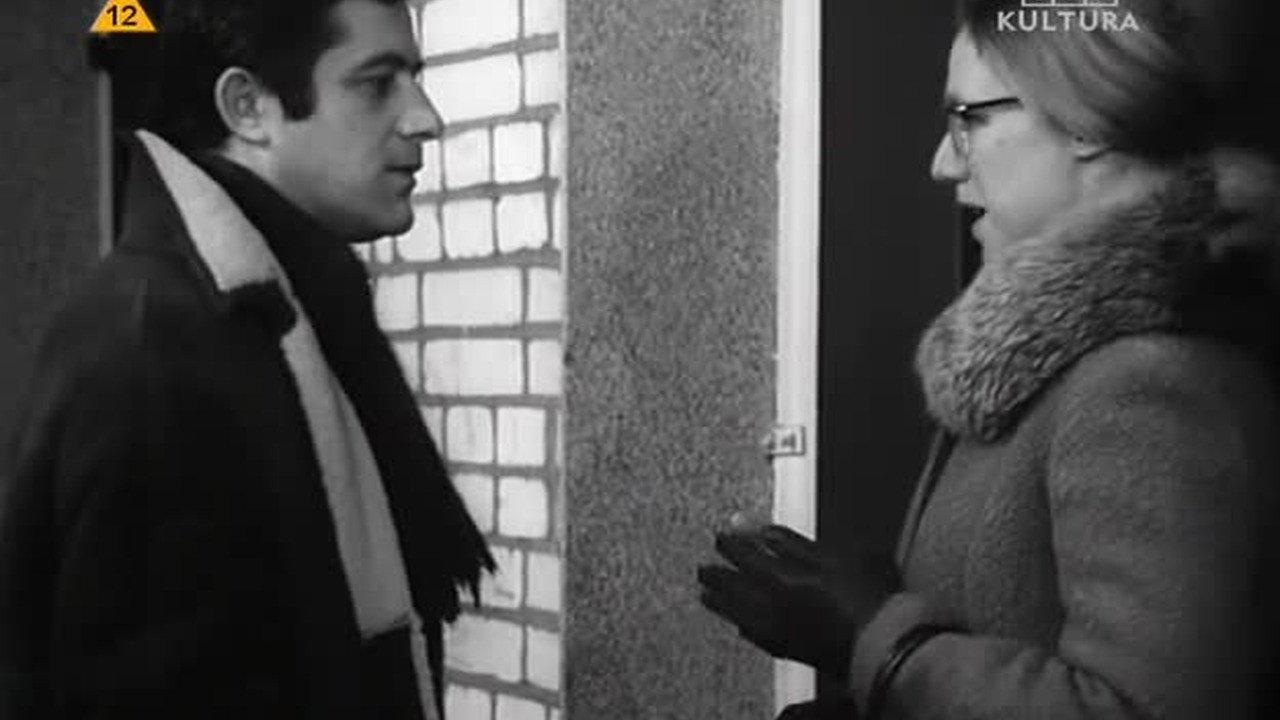 Behind the Wall 1971 movie scene