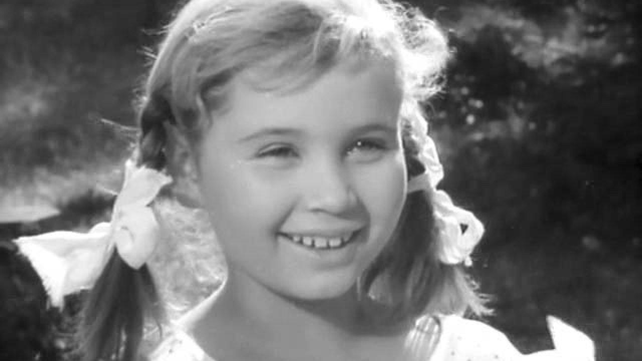 The Blue Cup 1964 movie scene