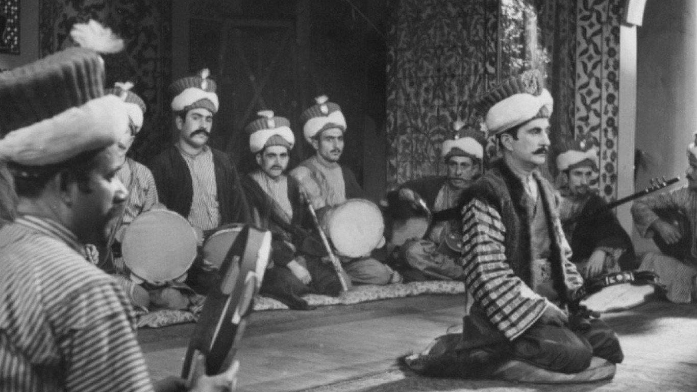 The Favorite Concubine of Selim III 1950 movie scene