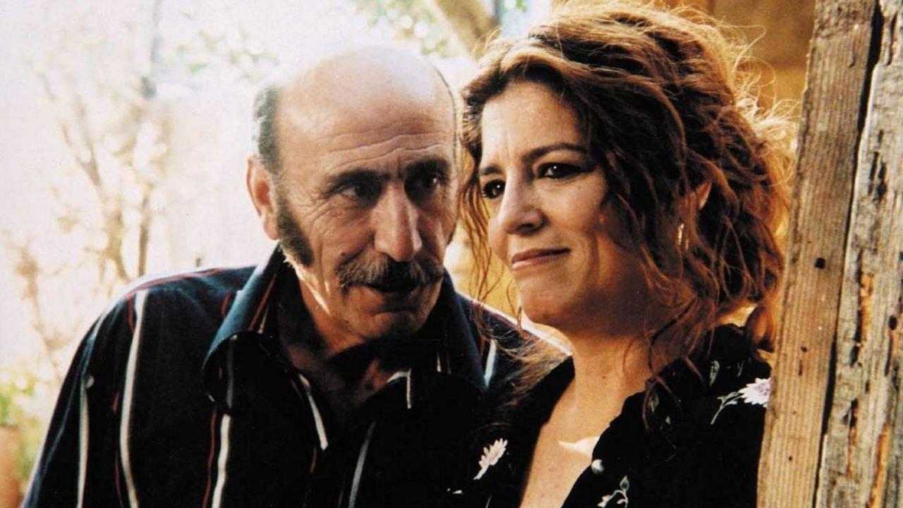 Desperado Square 2001 movie scene