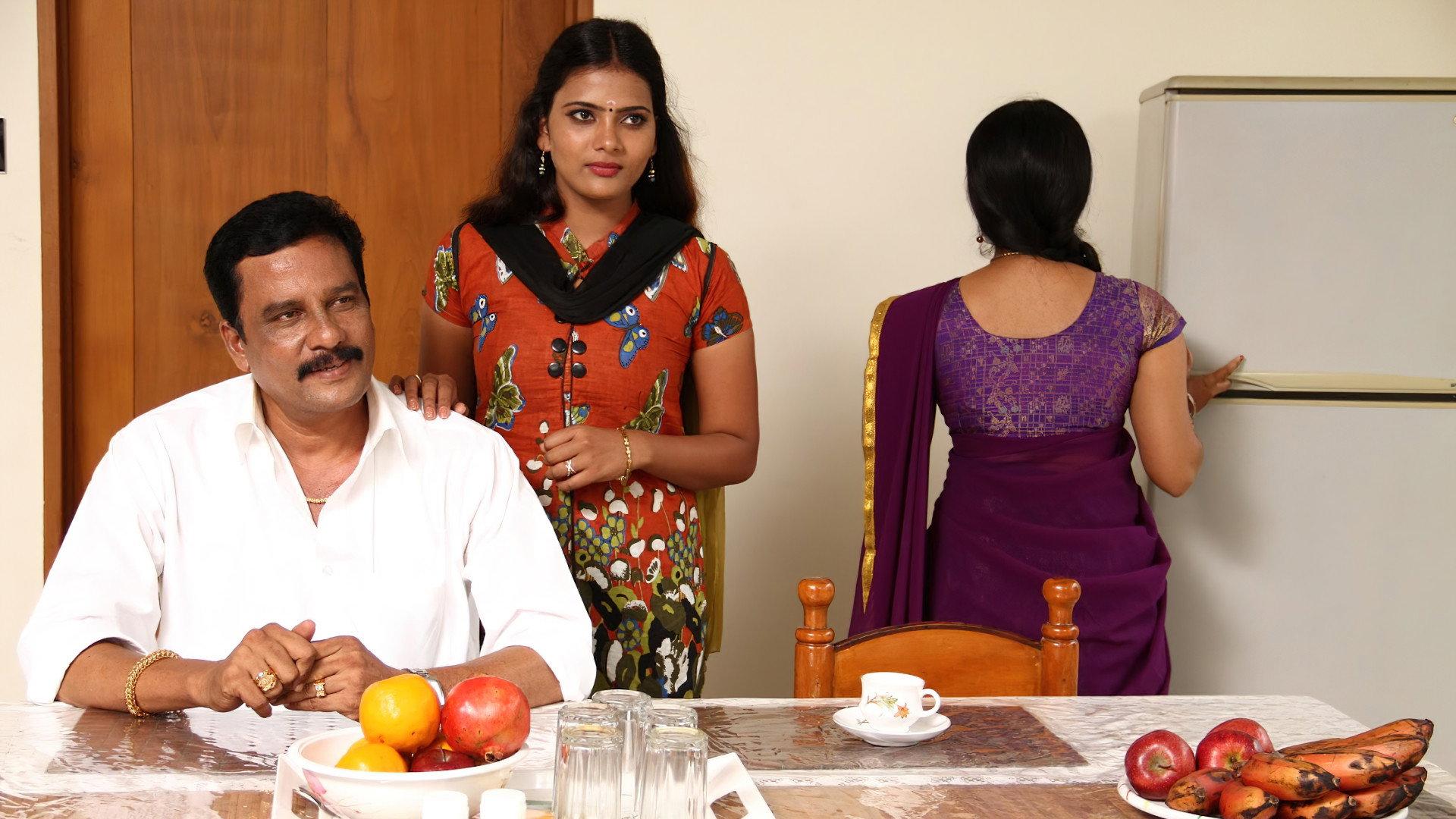 Avalukkenna Azhagiya Mugam 2018 movie scene