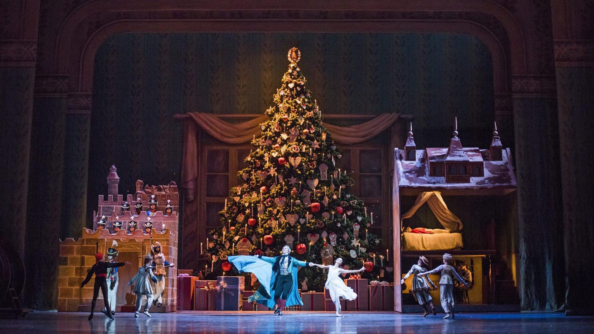 The Royal Ballet: The Nutcracker 2023 movie scene