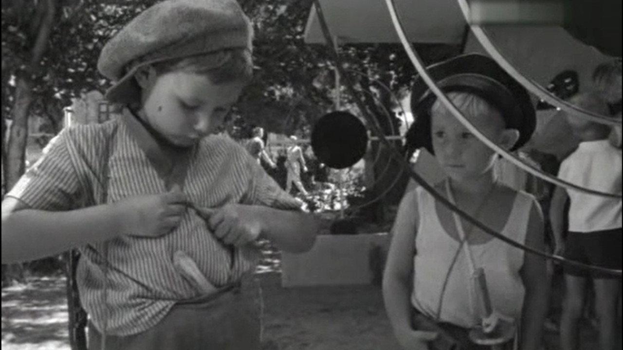 Alyosha's Hunt 1966 movie scene