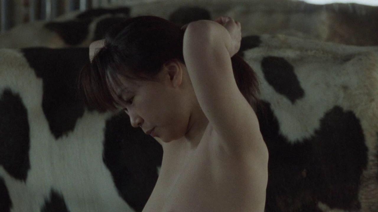 A Lonely Cow Weeps at Dawn 2003 movie scene