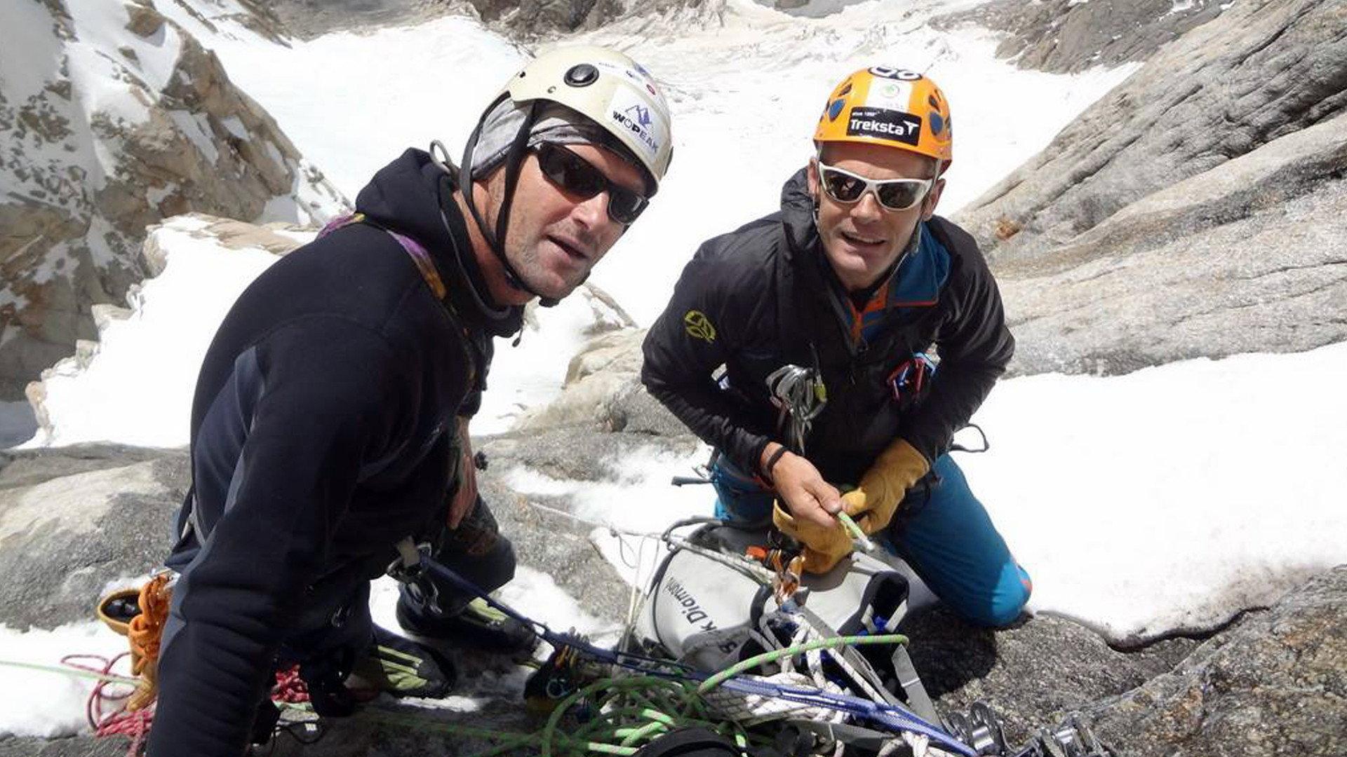 2T on Paiju Peak 2015 movie scene
