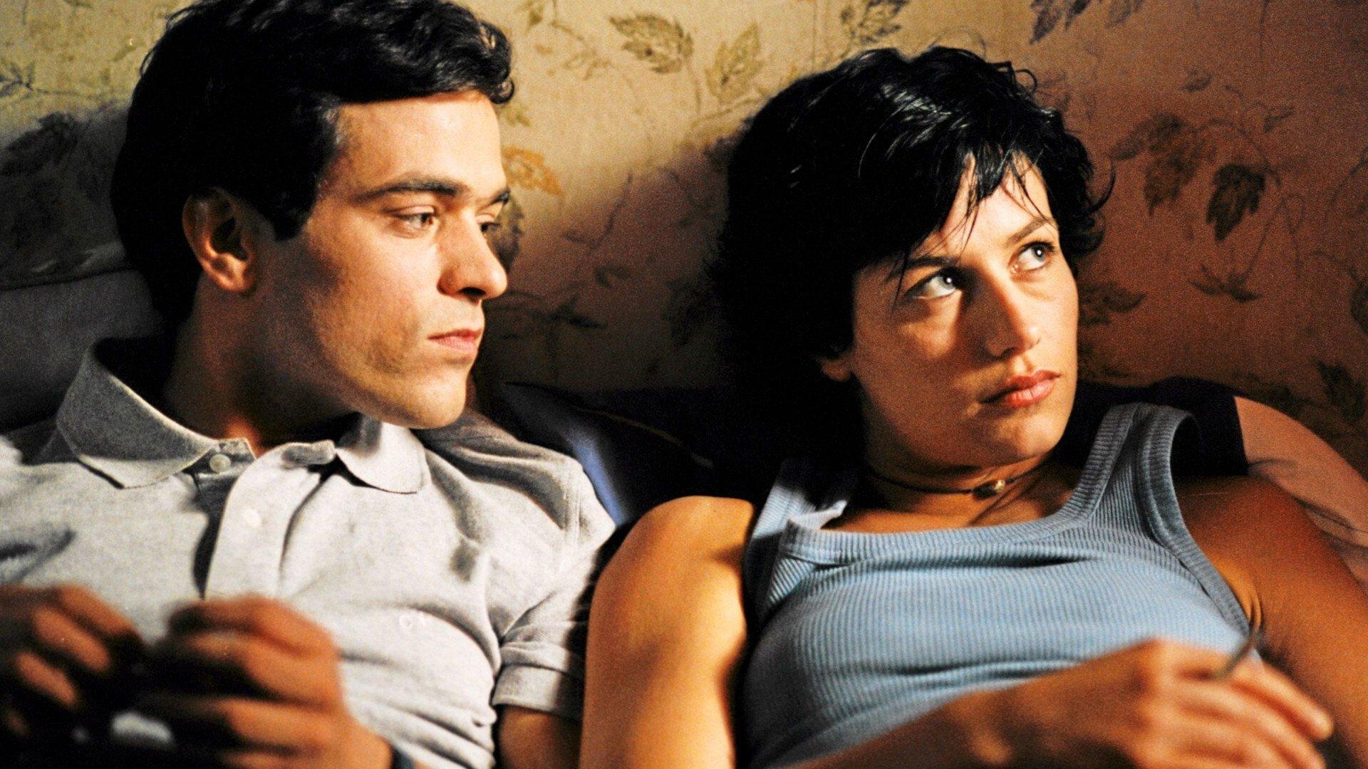The Spanish Apartment 2002 movie scene