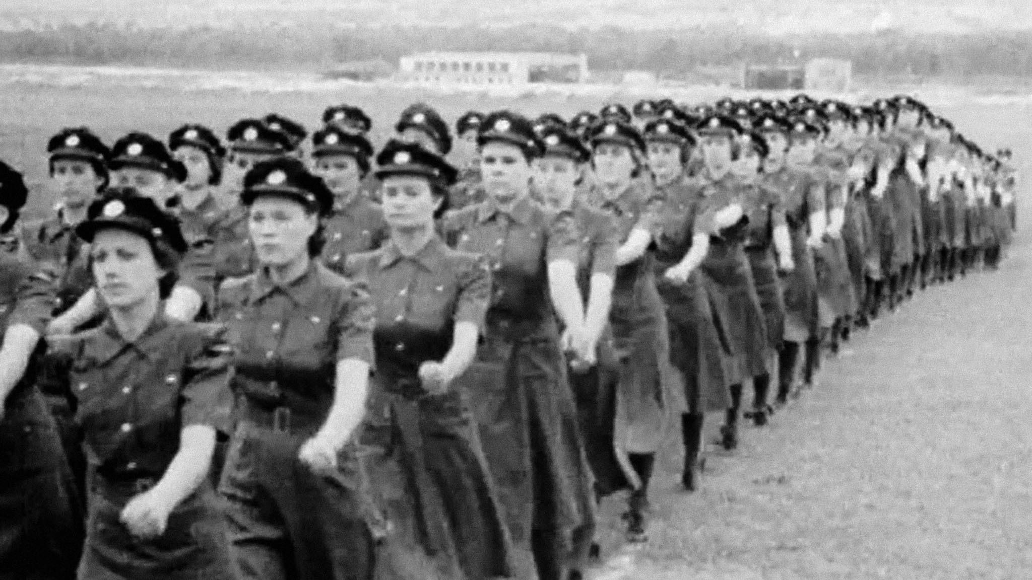 Wings on Her Shoulder 1943 movie scene