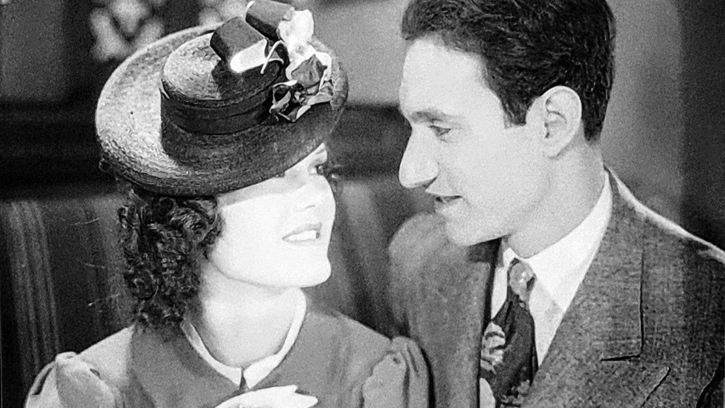 Happy Day 1940 movie scene