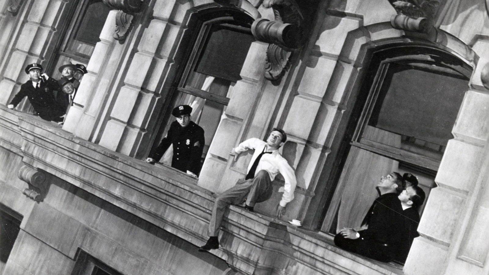 Fourteen Hours 1951 movie scene