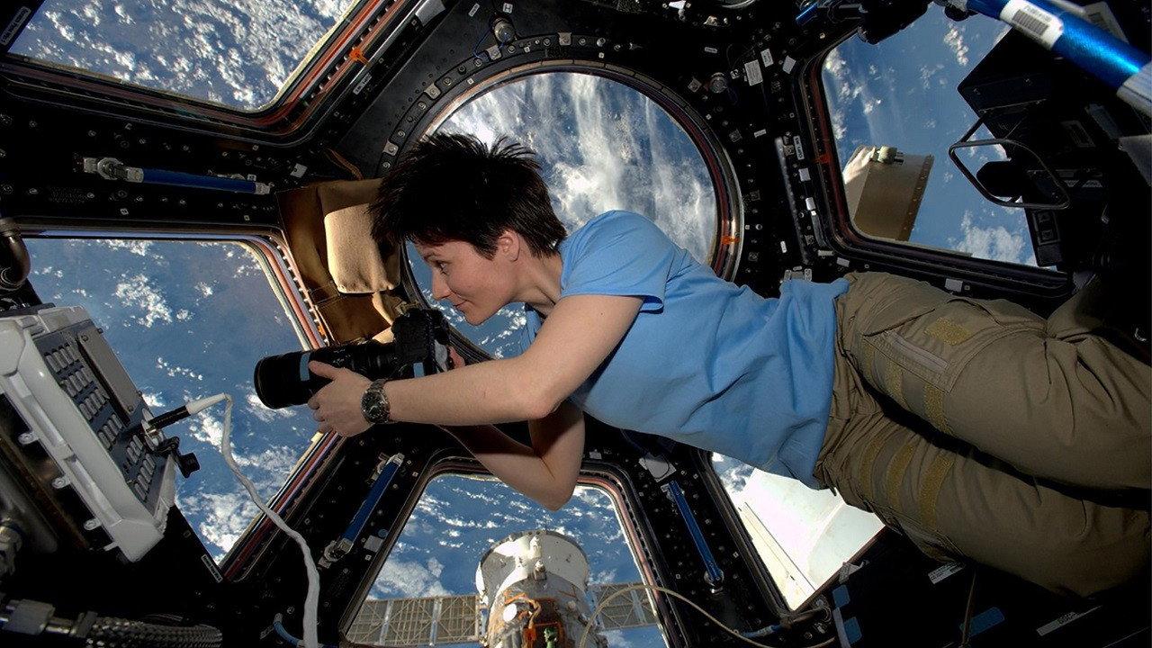 Astrosamantha 2016 movie scene