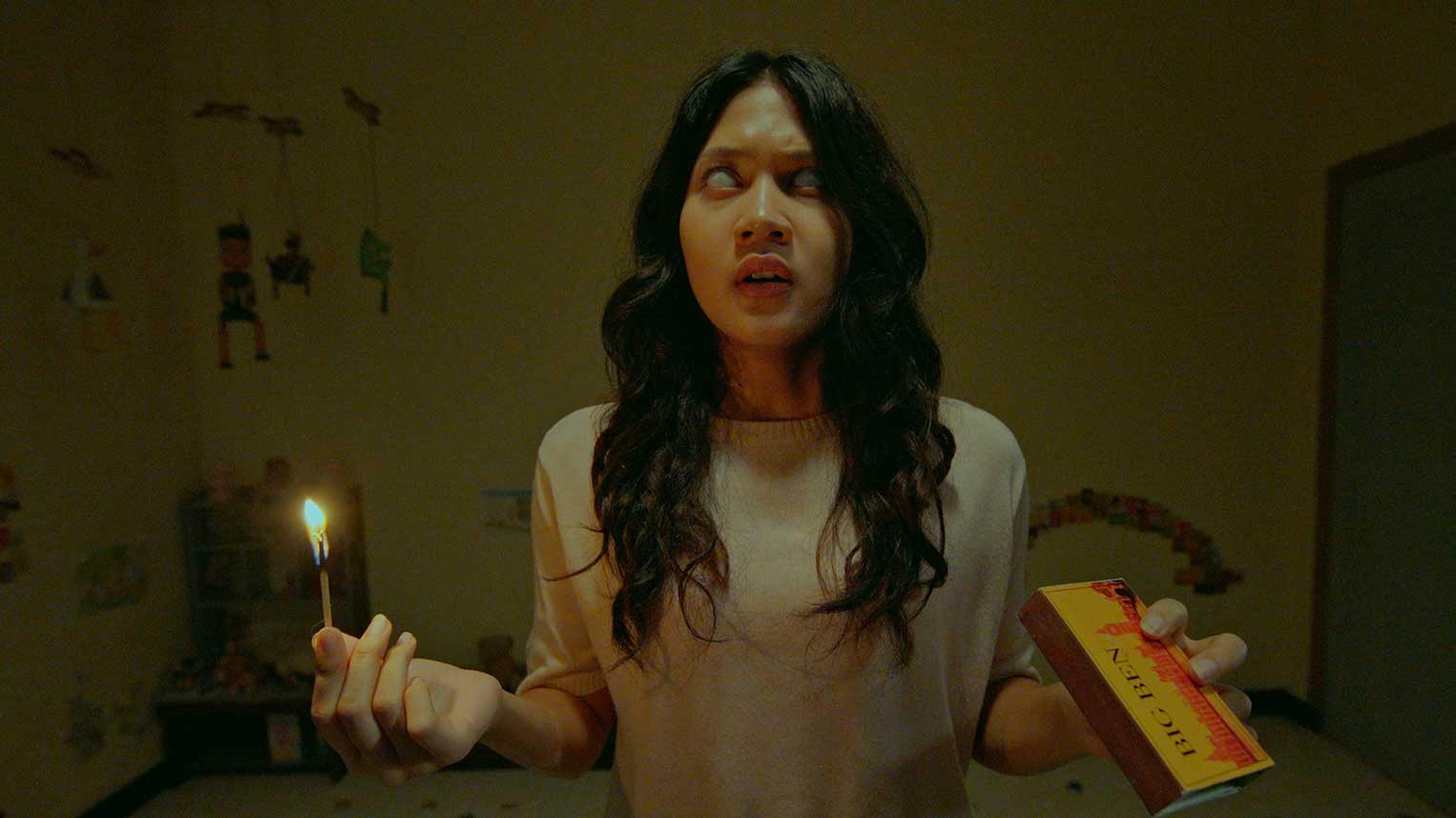 Misteri Bilik Korek Api 2024 movie scene