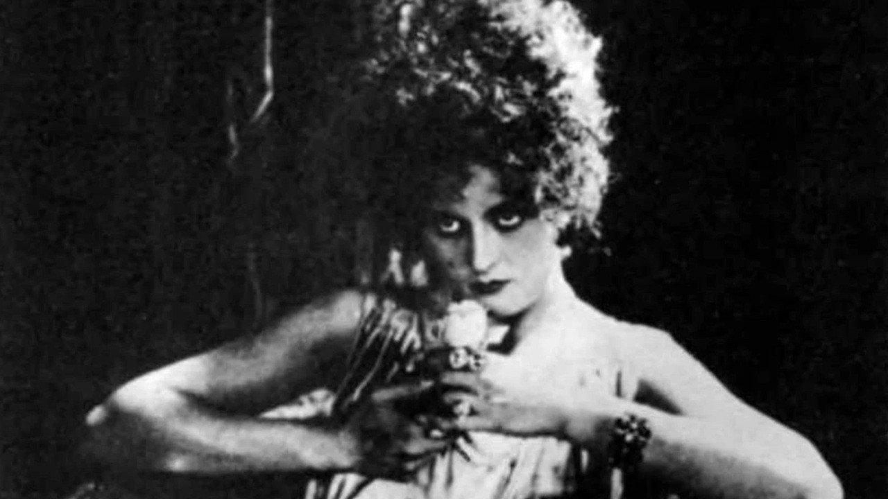 The Glass Eye 1929 movie scene